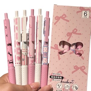 Penna <span class=keywords><strong>Gel</strong></span> a Sfera Rosa con Fiocco ST ad Asciugatura Rapida 0.5mm in Plastica per Studenti con Stampa Cartoon, Azione a Pressione, Inchiostro Nero, Confezione da 6 - Product Image 5