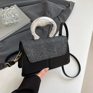 Vente en gros sac à main de conception de niche simple 2025 nouveaux sacs à main à bandoulière de soirée à la mode pour les femmes de luxe - Product Image 2