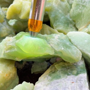 Wholesale Natural Large-sized Raw <strong>Jade</strong> Stones Rough <strong>Jade</strong> Pieces Unpolished <strong>Jade</strong> Stones and Raw <strong>Stone</strong> for Carving - Product Image 3