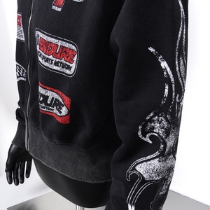 เสื้อฮู้ดดี้ทรงบ็อกซี่พิมพ์ลายสกรีนตามสั่งจาก TOPSHOW GARMENT ผ้าเฟรนช์เทอร์รี่ ลุควินเทจทำสีซีดแบบดิสเทรส ซิปหน้า ทรงครอป สำหรับผู้ชาย - Product Image 2