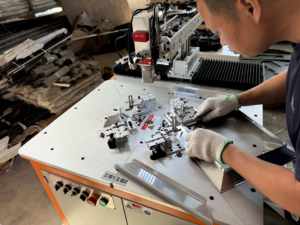 Machine de soudage laser pour produits de distribution d'air - Product Image 3