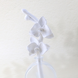 Ambientador de aire perfumado hecho a mano, flor de porcelana de cerámica, botella de vidrio de 100ML, fragancia aromática para el hogar, difusor de caña de aceite esencial - Product Image 4