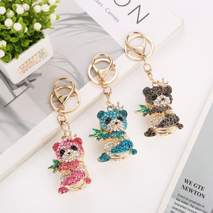 Porte-clés mousqueton en alliage métallique avec strass, motif panda de dessin animé, tendance mode, cadeau pour sac à dos - Product Image 4