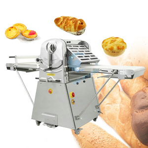 Machine à croissants grande capacité, <span class=keywords><strong>laminoir</strong></span> à pâte électrique pour pâtisserie feuilletée - Product Image 1