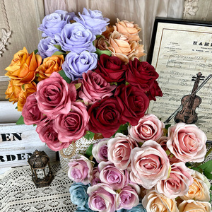 Rosas Artificiales de Seda con Siete Cabezas para Jardín, Ramo de Boda, Decoración del Hogar, Accesorios de Fotografía - Product Image 1