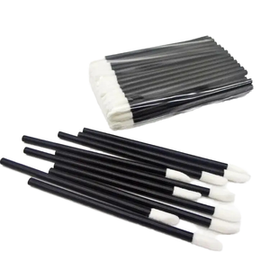 Brocha de Labios Desechable de Nailon Negro Flocado, Herramienta Plana para Aplicación de Brillo Labial, Uso en Belleza - Product Image 1