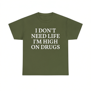 Maglietta 'Non ho bisogno della vita, sono drogato' - Divertente, sardonica, meme, abbigliamento rave, maglietta con dichiarazione ironica - Product Image 2