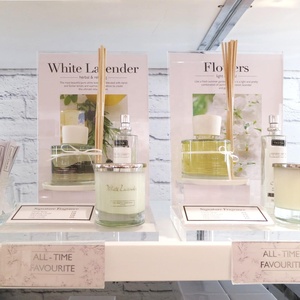 Giá Trưng Bày Chai Nước Hoa Mỹ Phẩm Thương Hiệu Lớn Nhất A4 A5 Acrylic Giá Trưng Bày Chai Nước Hoa Trên Mặt Quầy Cửa Hàng Đặt Riêng Giá Đỡ Pos - Product Image 5