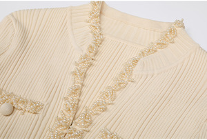 Nuovo Abito Midi alla Moda, Semplice, Lavorato a <span class=keywords><strong>Maglia</strong></span>, con Scollo a V, Aderente, con Perline Fatte a Mano e <span class=keywords><strong>Maniche</strong></span> <span class=keywords><strong>Lunghe</strong></span> - Product Image 5