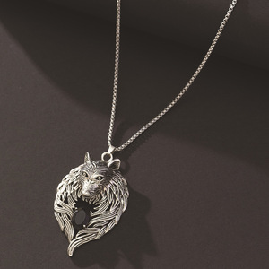 Collier pendentif loup en alliage de zinc, finition argent antique, serti clos, motif animal du zodiaque, chaîne de pull, cadeau pour hommes et femmes - Product Image 1