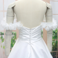Nouvelle Robe de Mariée Longue en Satin Moderne, Plissée, avec Fleurs 3D et Épaules Dénudées – Fabrication sur Mesure Acceptée