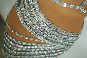 Vestidos de fiesta de cumpleaños <span class=keywords><strong>Dre</strong></span> verano mujeres 2024 vestidos de cóctel de lujo brillantes bodycon malla transparente Halter mini vestido para club - Product Image 5