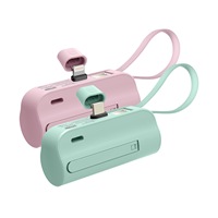 Vente en gros Voyage Portable 5000mAh Mini Power Bank Dernier chargeur de poche de batterie externe avec câbles Compact et Portable
