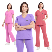 Nouvelle conception Ensemble de blouses médicales personnalisées pour femmes, col en V, pantalon évasé, tenue de travail colorée pour hôpital