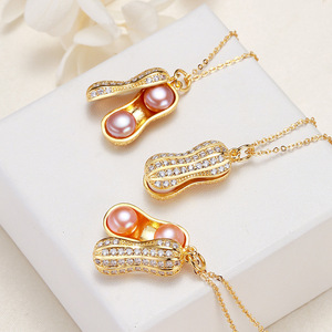 Collier pendentif demi-cercle en perles d'eau douce de Zhuji pour femme, en or, vente en gros directe de la source, bijoux pour femme - Product Image 2