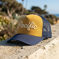 Gorras Trucker Unisex Ajustables de 5 Paneles con Visera Plana y Letras Deportivas, Estilo Moderno, 100% Poliéster, para Deportes al Aire Libre, Todas las Temporadas