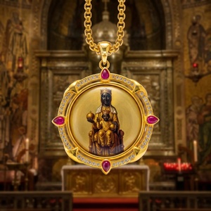 Virgen de Montserrat La Moreneta, Colgante de la Virgen Negra Pintado a Mano con Esmalte de Rubí, Recuerdo de la Iglesia de Cataluña, Barcelona - Product Image 1