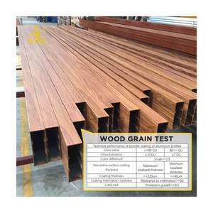 <span class=keywords><strong>Tube</strong></span> <span class=keywords><strong>carré</strong></span> en <span class=keywords><strong>aluminium</strong></span> grain de bois Pailian 50x50mm, profil ignifuge A1 pour façade de bâtiment moderne, cloison, plafond - Product Image 5