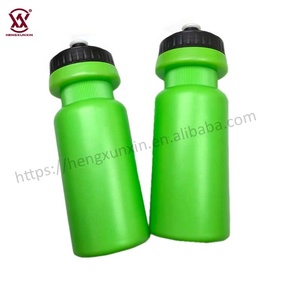 Logotipo personalizado de plástico de 600ml, botella de agua para deportes al aire libre, botella de agua para apretar sin comida para accesorios de bolsa - Product Image 3