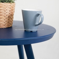 Ensemble de 3 chaises Joye Leisure d'extérieur en plastique pour meubles de jardin et table ronde pour patio