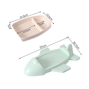Assiette en silicone 3D en forme d'avion, compartimentée, motif dessin animé mignon, style original pour enfants de 6 mois et plus - Product Image 4