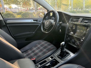 Volkswagen <span class=keywords><strong>Golf</strong></span> <span class=keywords><strong>2020</strong></span> DSG Comfort de <span class=keywords><strong>Segunda</strong></span> <span class=keywords><strong>Mano</strong></span>, Gasolina, Hatchback, Volante a la Izquierda, Coche Usado, Exportación de China - Product Image 6