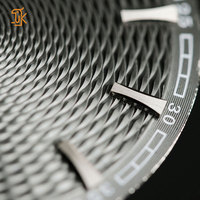 Cadran de montre guilloché 28,5/35 mm avec fenêtre de calendrier, personnalisation sur mesure, gravure de logo, faible MOQ, fabricant de pièces de montre