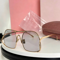 Nouvelles Lunettes de Soleil Tendance en Métal Coloré Dégradé Polarisées UV400 de Haute Qualité, Monture Carrée Unisexe, Verres PC Multi-usages, Vente en Gros