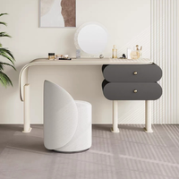 Coiffeuse en bois massif de luxe avancé Console de chambre à coucher de rangement simple avec miroir pour vanités de luxe légères de maquillage