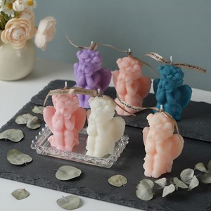 Candela Profumata Scultorea Cherubino Angelo Cupido, Regalo Romantico, Statuetta Angelo Seduto, Candela Aromatica, Delizioso Regalo per Anniversario - Product Image 1