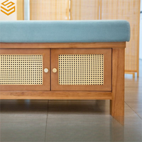 Lit de massage luxueux et confortable Salon de beauté Spa Soins de santé Lit de physiothérapie Éponge à haute densité en bois massif Design moderne