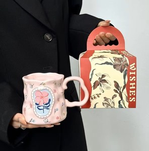 Mug Keramik Bunga Lukis Tangan Estetika Pastel |   Cangkir Kopi Bertekstur Lucu dengan Pinggiran Bergelombang Tidak Beraturan untuk Hadiah Ulang Tahun & Persahabatan - Product Image 5