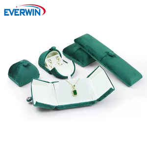กล่องใส่เครื่องประดับกำมะหยี่ EVERWIN กล่องจิ๋วสำหรับเก็บแหวน ต่างหู จี้ สร้อยคอ กล่องของขวัญ - Product Image 2