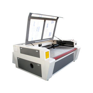 Máquina de Corte Láser con Alimentación Automática 1610 <span class=keywords><strong>para</strong></span> Ropa, Cuero, Textiles y Telas - Product Image 3