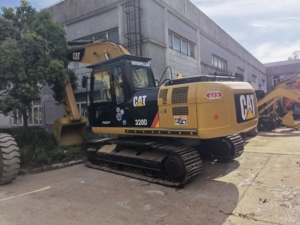 Excavatrice Caterpillar 320D d'occasion, 20 tonnes, Cat Digger d'occasion avec peinture d'origine pour la construction - Product Image 4