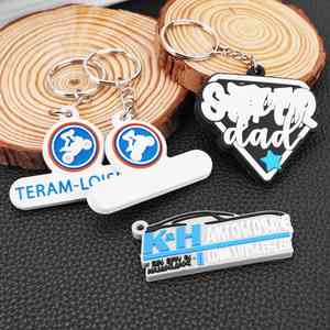 Porte-clés personnalisé en PVC souple avec logo Porte-clés en caoutchouc de moto - Product Image 1