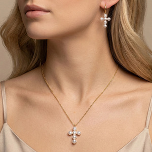 Conjunto de Collar y Aretes con Perlas de Imitación Cruz Dorada para Mujer, Regalo de Boda o Compromiso, Joyería de Acero Inoxidable Chapada en Oro de 18K - Product Image 3