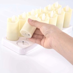 Fábrica al por mayor Sin llama y LED Velas Eléctrico Recargable Luz Amarilla Pilar LED Vela con Llama Móvil - Product Image 5