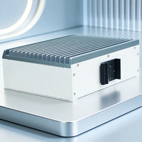 PC Industrial en Caja sin Ventilador, Resistente a Temperaturas Extremas, con IA de Borde, para Kioscos de Autoservicio al Aire Libre y Aplicaciones Comerciales