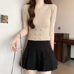 Pull en tricot à manches courtes à col en V pour femmes couleur unie anti-boulochage et respirant par des modèles explosifs - Product Image 2