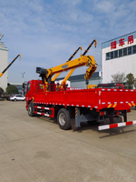 Grue polyvalente montée sur camion SQS300P avec rétraction automatique du crochet pour les projets de levage en entrepôt et en bord de route