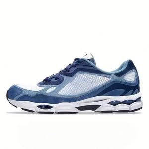 Luxurious Designer Running Shoes High Quality Men's Women's Casual Sneakers Outdoor Sports Running Shoes Walking Style Shoes - Product Image 2