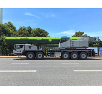 Camion-grue de carrière durable de 200 tonnes ZOOMLION ZTC2000VS863-1 pour travaux d'entretien utilitaire
