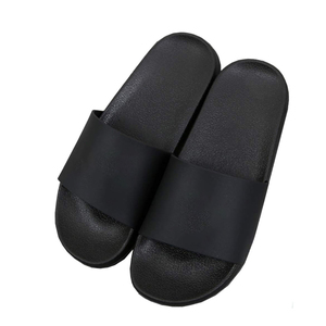 Pantuflas Desechables de Plástico Impermeables, Transpirables y Antideslizantes para Adultos, para Uso en el Hogar o para las Temporadas de Verano/Primavera - Product Image 1