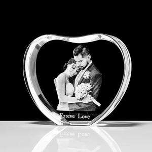Marco de Fotos Personalizado con Grabado Láser en Cristal Sólido, Bloque de Cristal K9 en Forma de Corazón, Regalos para Boda o San Valentín - Product Image 6