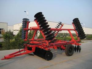 Herse à disques tractée agricole robuste avec une large voie <span class=keywords><strong>de</strong></span> coupe et un cadre en acier haute résistance pour les grands champs - Product Image 4