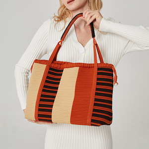 Túi xách nữ chất lượng cao được thiết kế riêng-Đơn giản và thời trang-Túi đeo vai nữ và túi đeo chéo - Product Image 6