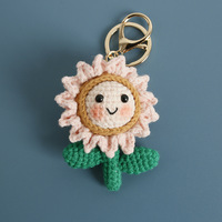 Super mignon tournesol pendentif porte-clés tissé à la main dessin animé souriant fleur sac créatif à la main en peluche porte-clés
