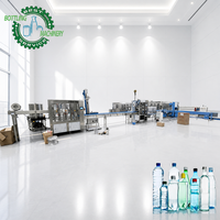 Ligne de production d'eau potable PET CGF8-8-3 3000BPH 0-2L, faible encombrement, faible consommation d'énergie, automatique 3-en-1