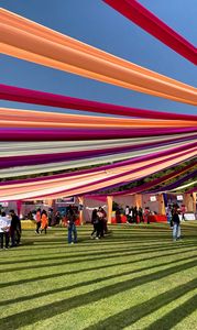 Mái che nắng ngoài trời đặt làm riêng kiểu dáng thanh lịch với rèm voan bay bổng, thích hợp cho ăn uống ngoài trời, đám cưới đường phố, không gian rộng lớn, nhiều màu sắc - Product Image 3